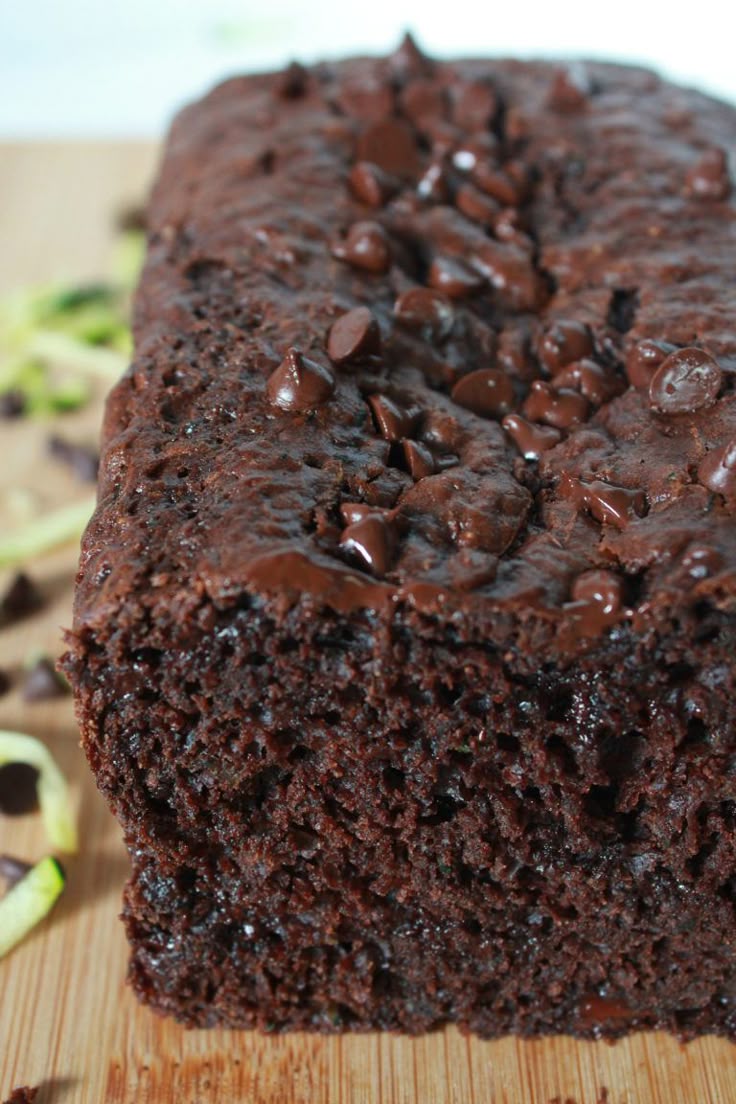 Easy Double Chocolate Zucchini Bread: Moist & Perfect for Beginners